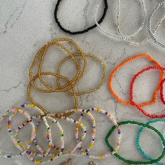 Beaded Bracelet Assortment Qty. 41 NWOT - Picture 4 of 7